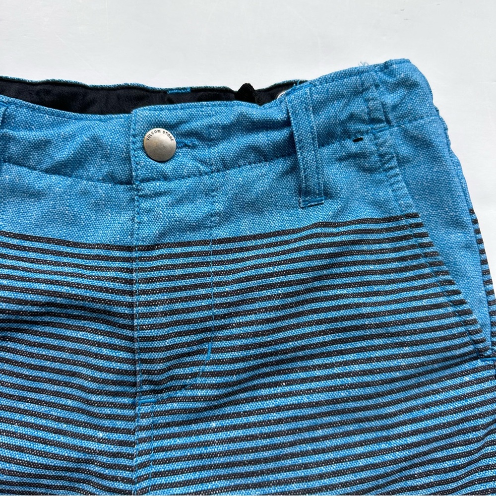 Volcom Surf & Turf Shorts - Picture 2 of 5